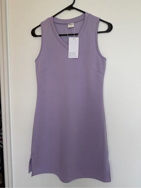 Lavender V-Neck Sleeveless Dress